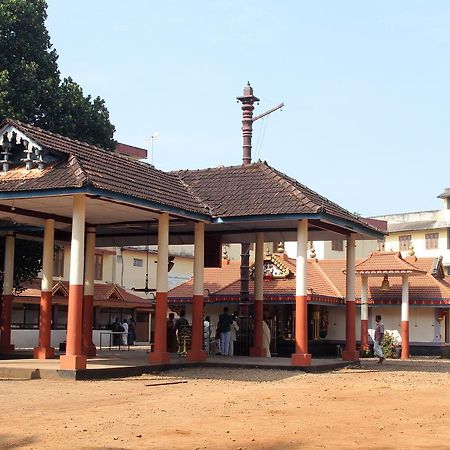 Отель Swades Residency Cheruvalli Экстерьер фото