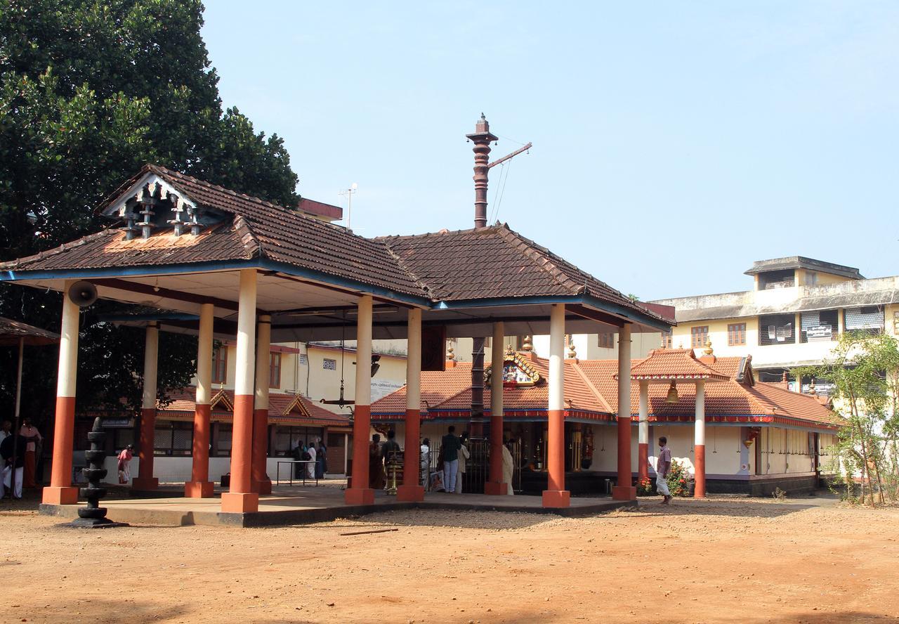 Отель Swades Residency Cheruvalli Экстерьер фото